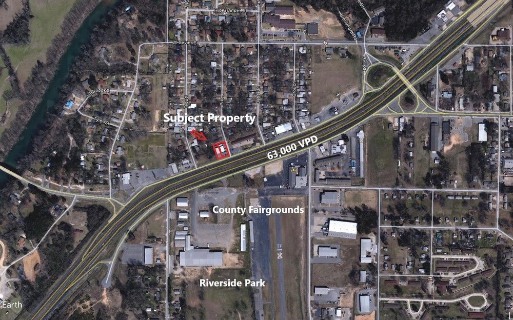I-30 Commercial Building in Benton: 15412 Interstate 30 N, Benton, AR 72019